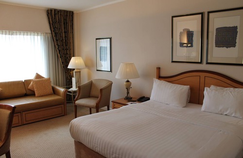 Dalmuir Hotel | Golden Jubilee Hotel