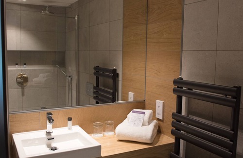 Dalmuir Hotel | Golden Jubilee Hotel