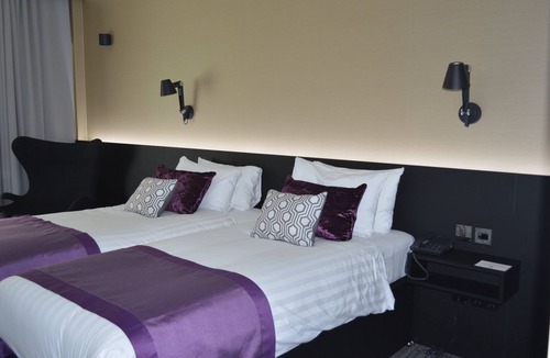 Dalmuir Hotel | Golden Jubilee Hotel