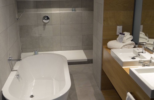 Dalmuir Hotel | Golden Jubilee Hotel