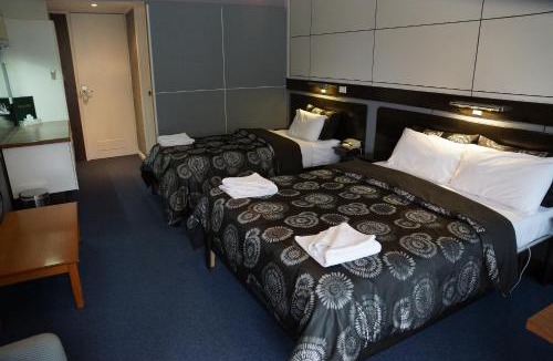 High Country Hotel | Golden Leaf Motel