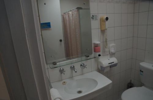 High Country Hotel | Golden Leaf Motel