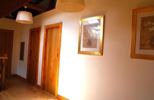 Sainte-Marguerite-d'Elle House | Golden Light Cottage Escape