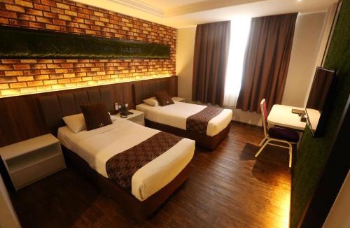 Taman Pelangi Hotel | Golden Nasmir Hotel