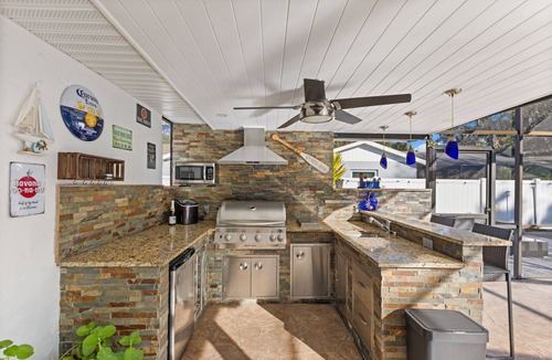 Lake Sarasota Villa | Golden Palms - Pool Billiards Firepit BBQ