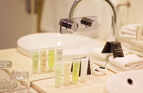 Wantirna Hotel | Golden Pebble Hotel