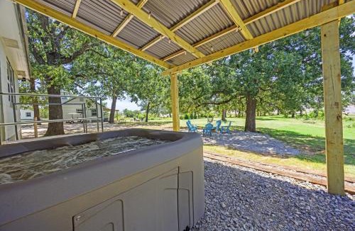 Madill Other | Golden Pine - Lakefront Cabin getaway