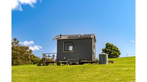 Ross Creek House | Golden Plains by Tiny Away