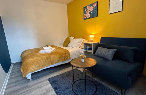 Great Baddow House | Golden Raspberry