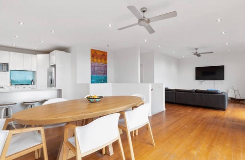 McCrae House | Golden Sands - McCrae