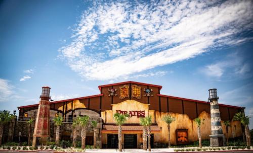 Kiska Beach House | Golden Shores