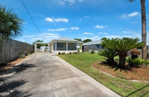 Kiska Beach House | Golden Shores