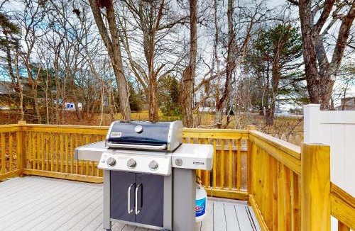 Buzzards Bay House | Golden Slumbers