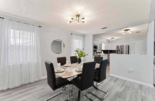 Southside House | Golden Spike Oasis I Heated Pool