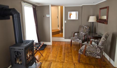 Proctorsville Bed & Breakfast | Golden Stage Inn
