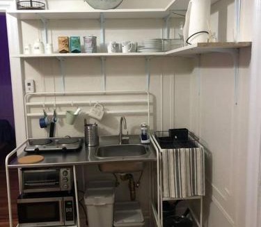 Canarsie Apartment | Golden Suite