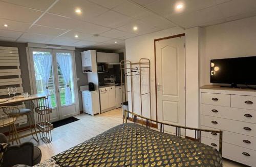Tours Apartment | Golden Tours - Studio moderne