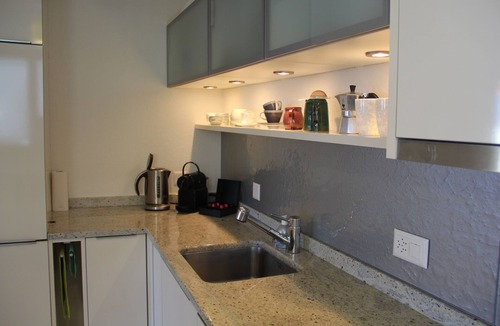 Sundlauenen Apartment | Golden view of the lake and Mountains