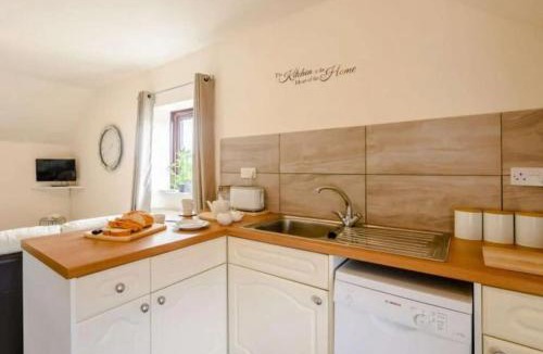 Newton-on-Rawcliffe House | Goldfinch cottage