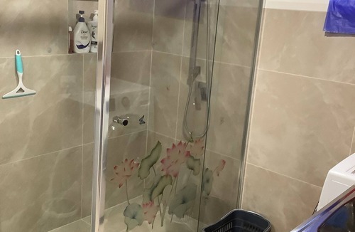 Waterford West House | Goldfinger dream house