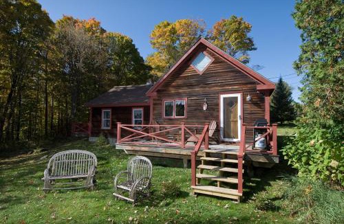 Stowe Hollow House | Goldilocks Cabin