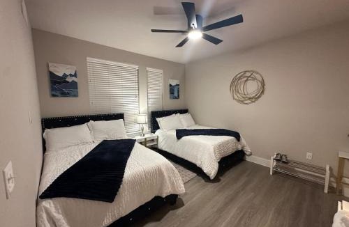 McNeil Apartment | Goldy