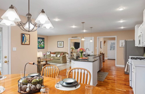 Bellaire House | Golf at Hawks Eye 8th Tee, Torch Lake, Comm Pool, Dogs Ok, Bellaire