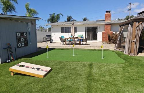 Olde Carlsbad House | Golf - Beach - Legoland - Shopping - Dining