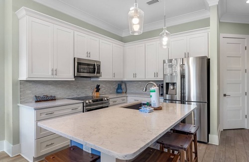 Villa Lago House | Golf Carts ~ Near Community Pool ~ Pet Friendly