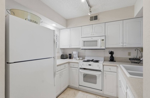 Wesley Chapel Condo | Golf Condo | Lake & Pool Views | Sleeps 4 | Saddlebrook Resort