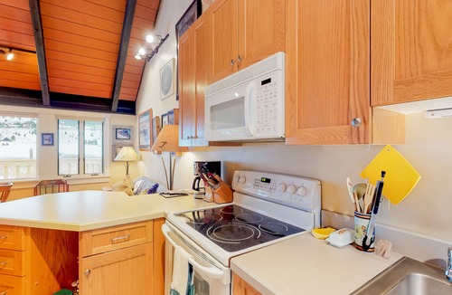 Big Sky Meadow Village Condo | Golf course condo with WiFi, fireplace - access to pool & hot tub