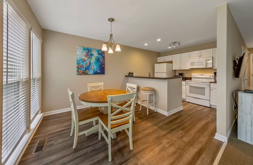 Fairfield Harbour Condo | Golf Course Condo with Pools & Family Fun!