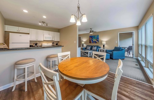 Fairfield Harbour Condo | Golf Course Condo with Pools & Family Fun!