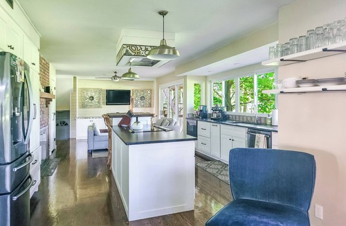Overland Park House | Golf Course Home near KC World Cup Venues