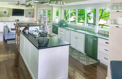 Overland Park House | Golf Course Home near KC World Cup Venues