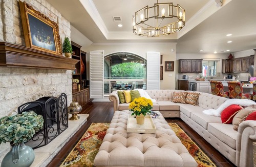 Horseshoe Bay West House | Golf Course House and Concierge Services