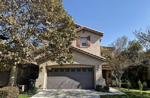 Fontana House | Golf course house with 2 master bedrooms