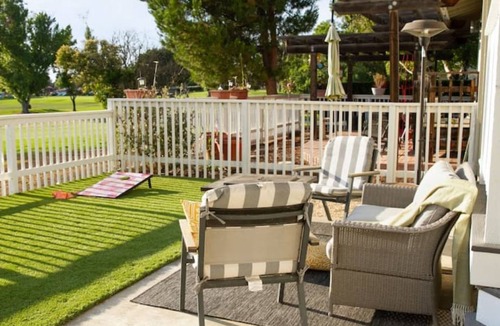 Ridgemark House | Golf Course Stay, Close to Pinnacles, King Bed