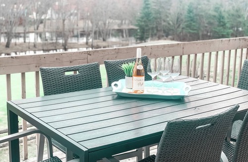 Mont-Tremblant House | Golf Course Townhome with Deck, BBQ & Views – 4BR Mont Tremblant