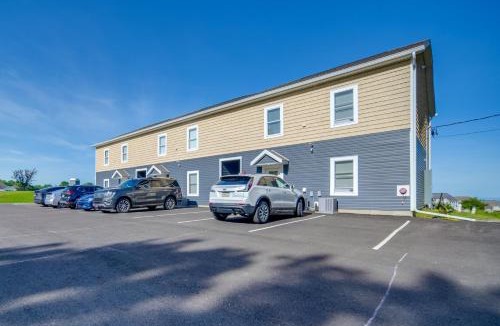 Erie House | Golf Course View: Centrally Located Condo in Erie