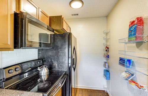 Salado Apartment | Golf Course Views: Family Home w/Yard in Salado!