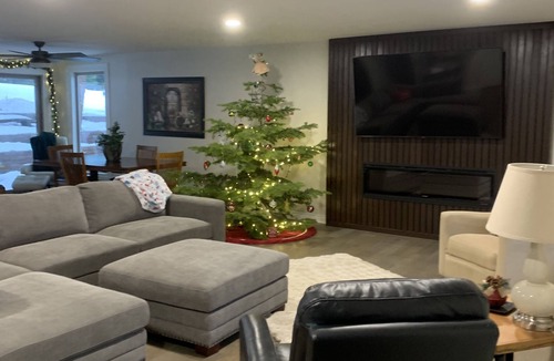 East Wenatchee House | Golf Course Villa