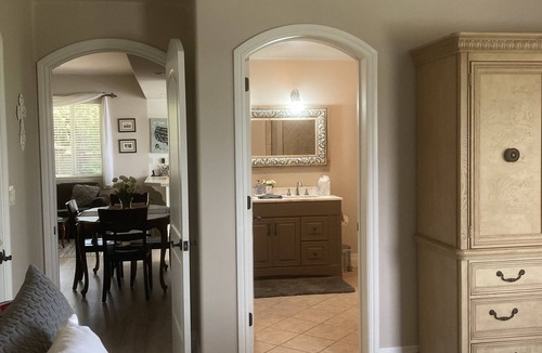 Fallbrook House | Golf courses, Wineries, beaches