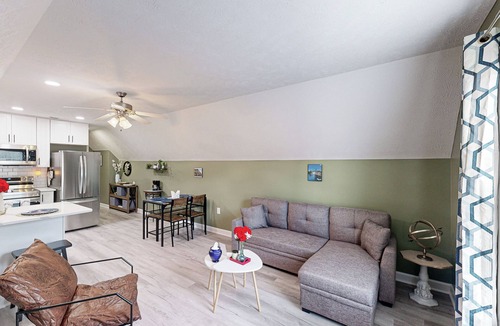 Cameron House | Golf, Hike & Explore! Pet-Friendly Home in Cameron