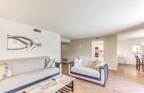 Cathedral City House | Golf, Hike & Relax: Cathedral City Condo