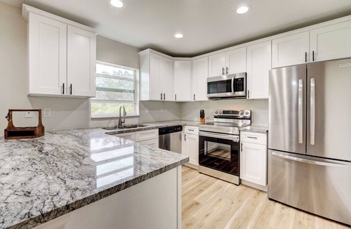 Sun 'N Lake Cottage | Golf & Pool Access: Pet-friendly Sebring Home!