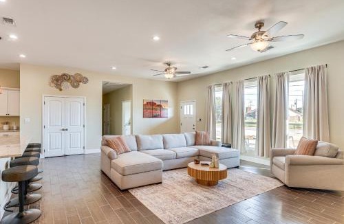 Midland House | Golf, Shop & Explore: Home 5 Mi to Dtwn Midland!