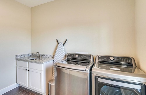Midland Cottage | Golf, Shop & Explore: Home 5 Mi to Dtwn Midland!