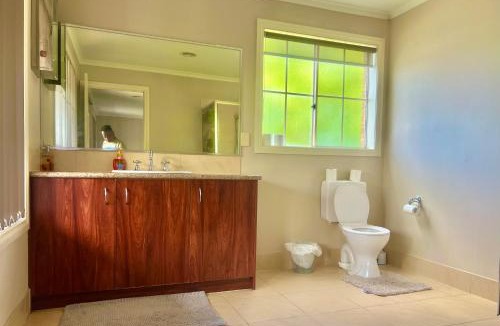 Craigieburn House | Golf View Charm