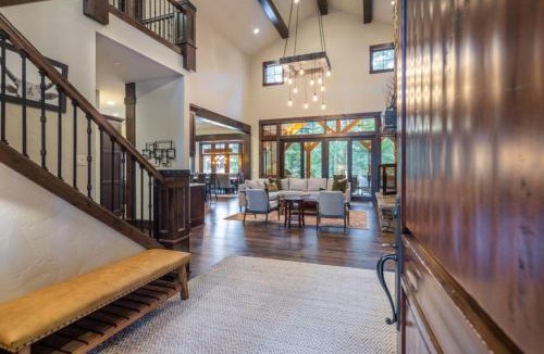 Cle Elum House | Golf View, Hot Tub, Suncadia Pool Access